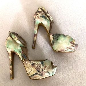 Betsey Johnson Belee Floral Print Fabric Platform Peep Toe Heels, 7